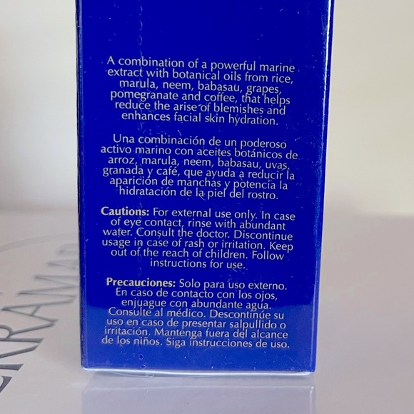 All skin type facial oil.
For dark spots, hydrates skin - Picture 3 of 3